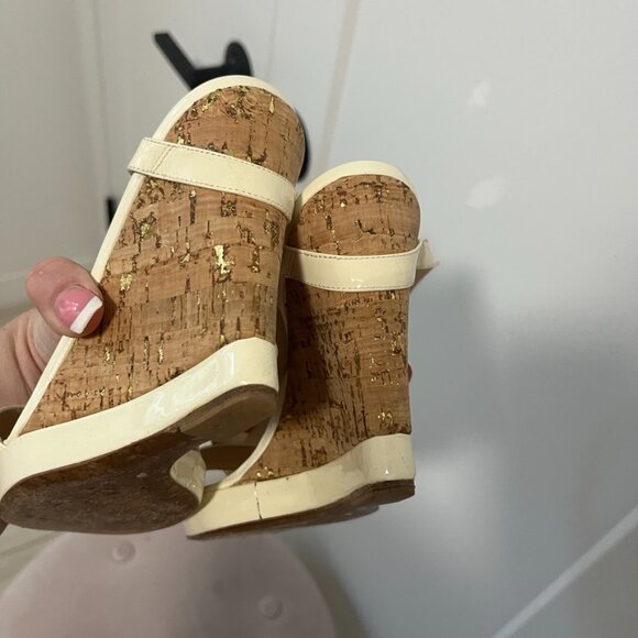 Jimmy Choo Cream Patent Leather Wedge Heel Sandals Size 35 - Picture 6 of 7